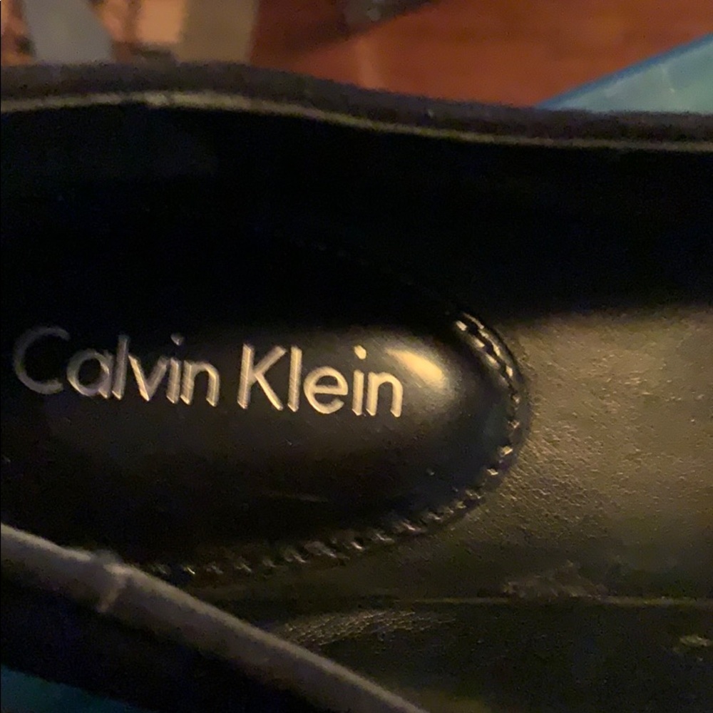Shoes - Picture 5 of 6